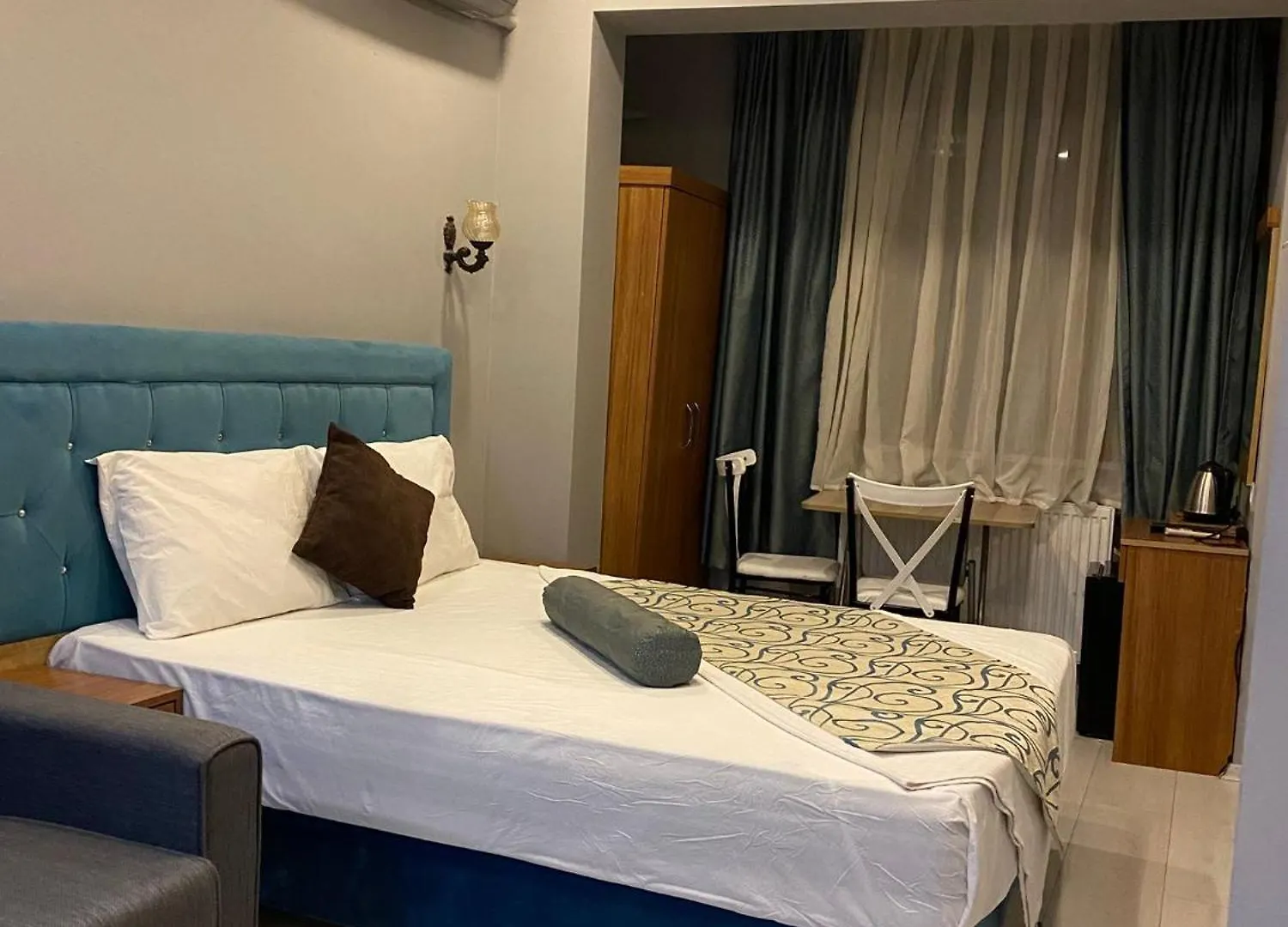 Riverland Suites Apart Hotel Istanbul Bed & Breakfast